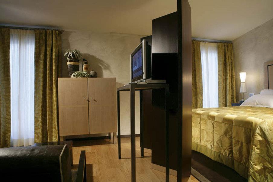 Intown Luxury House Affittacamere 3*